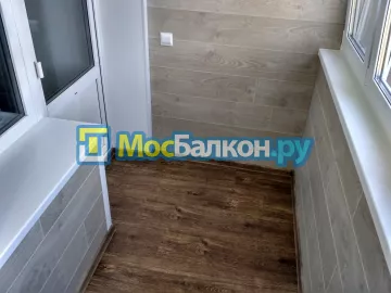 Отделка балкона и лоджии пластиковыми ПВХ панелями в Щёлково от компании МосБалкон