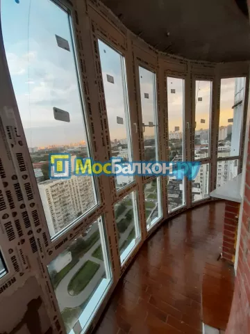Панорамное остекление заказать под ключ по выгодной цене в Щёлково от компании МосБалкон