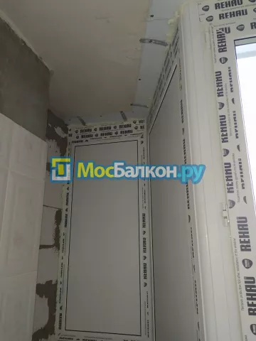 Тёплое остекление балкона в Москве – от 15500 руб/м2 | МосБалкон